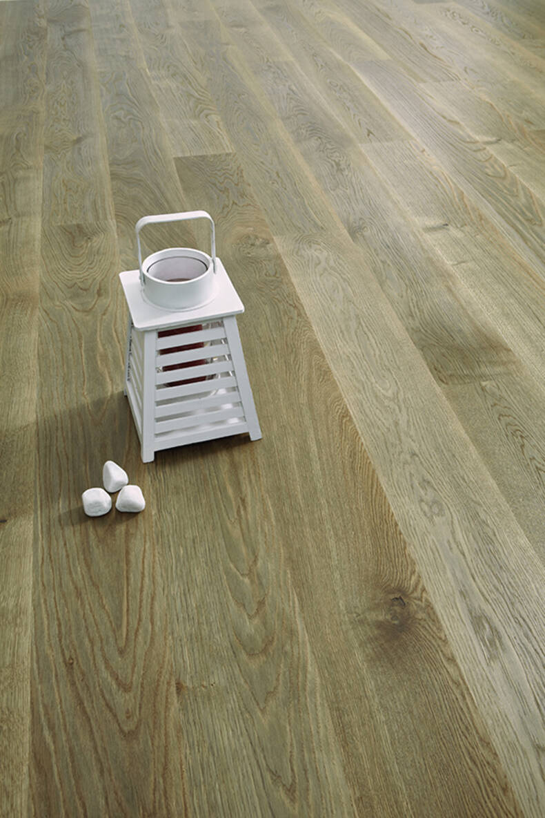 得高地板进口芬兰karelia三层实木复合地板健康环保单拼象牙白石磨仿