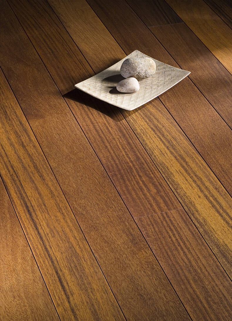 得高地板进口芬兰karelia三层实木复合地板健康环保单拼玛宝木